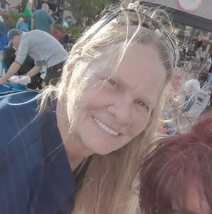 Meet your Posher, Georgia